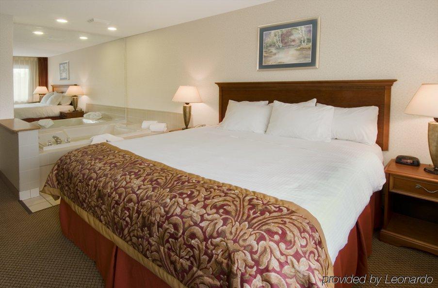 The Carlton Lodge Adrian Room photo
